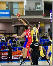 110425 Basket UC vs Basquet UdeC (Claudio Ramirez - Basket UC) 110425 Basket UC vs Basquet UdeC (Claudio Ramirez - Basket UC)