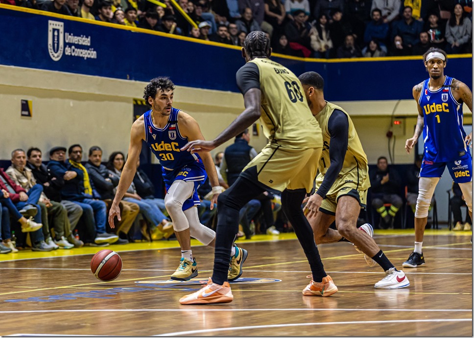 080625 FINALES J2 - BASQUET UDEC VS COLEGIO LOS LEONES (CARLOS AVALOS) 3 080625 FINALES J2 - BASQUET UDEC VS COLEGIO LOS LEONES (CARLOS AVALOS) 3