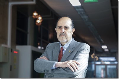 H&eacute;ctor S&aacute;nchez3