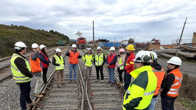 Visita técnica a las instalaciones ferroviarias de Puerto Coronel para evaluar la extensión hacia Lota.