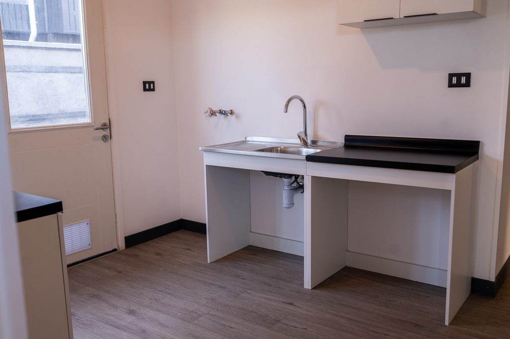 Vista exterior e interior de Casa Lafken una vivienda social diseñada con criterios de accesibilidad universal