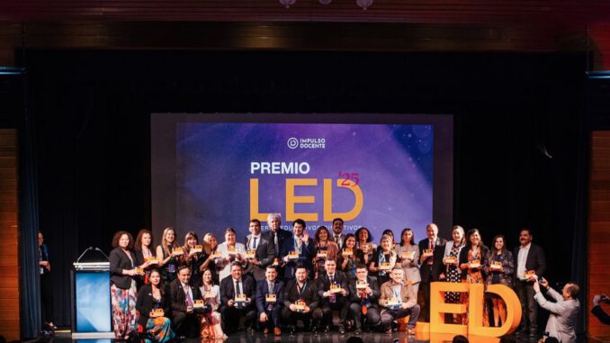 Directores de colegios finalistas del Premio LED 2026 en la Región del Biobío
