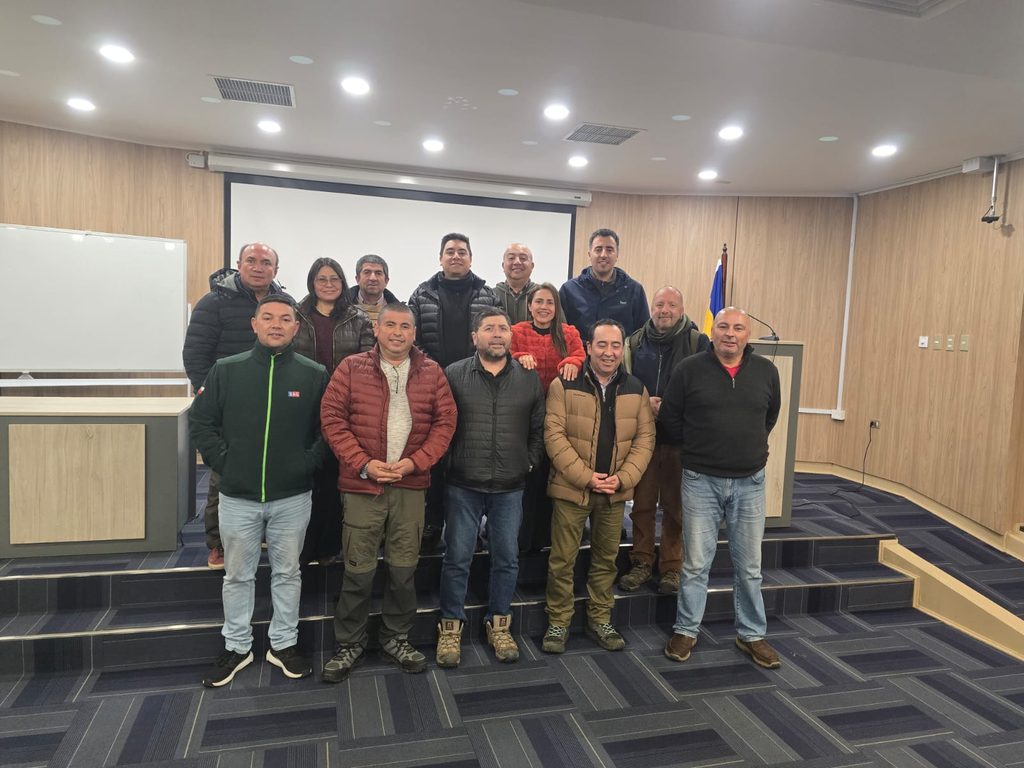Funcionarios del SAG Biobío participando en la capacitación y simulacro contra la plaga forestal Lymantria dispar