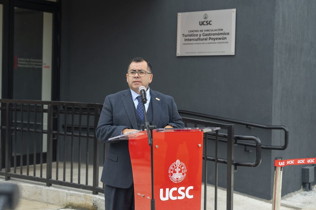Fachada e instalaciones del Centro Gastronómico Intercultural Poyewün de la UCSC en la provincia de Arauco
