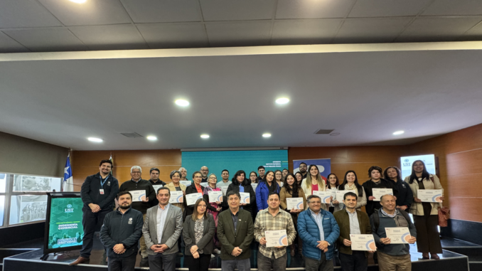 Ceremonia de certificación de la Academia de Fortalecimiento de Cooperativas de Sercotec en la Región del Biobío