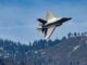 Aviones de combate y equipamiento militar de la Fuerza Aérea de Chile en una base aérea