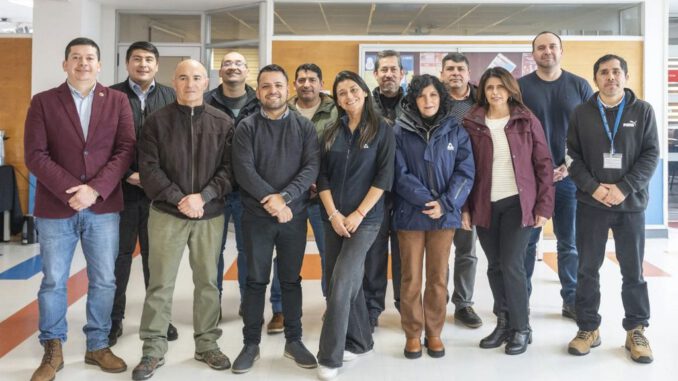 Profesionales de ASMAR participando en curso de gestión de subcontratos impartido por la UCSC