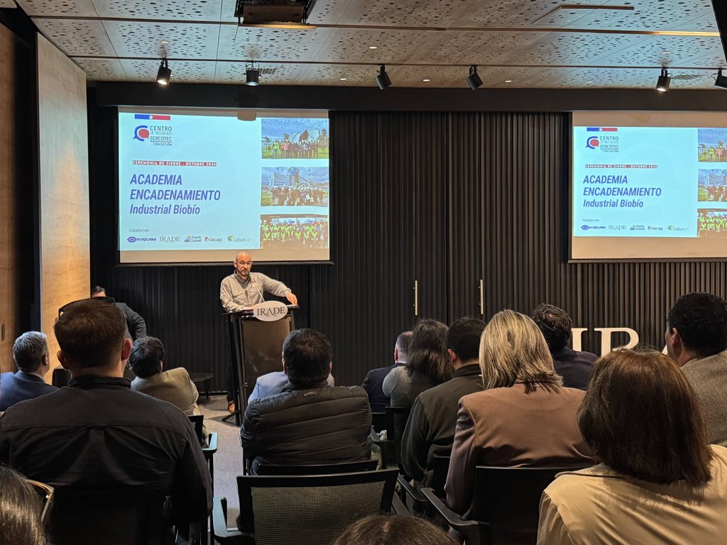 Ceremonia de certificación de la Academia de Desarrollo de Proveedores en la Región del Biobío
