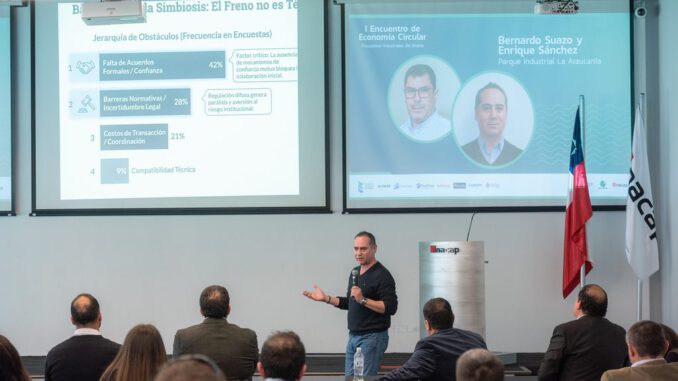 Participantes en el primer Encuentro de Economía Circular de Pescadores Industriales del Biobío en Talcahuano